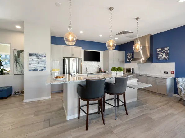 Granite Mountain Apartments