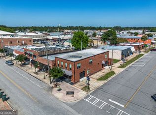 197 NW Broad St, Jesup, GA 31545