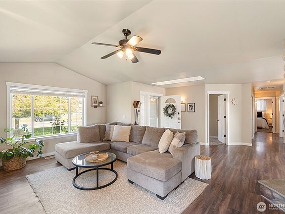 5th image of 19115 13th Avenue Ct E