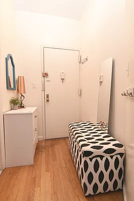 Rented by Ledvech Group | media 3