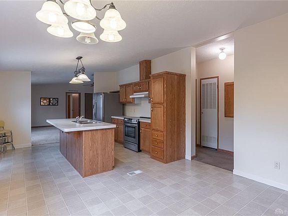 2nd image of 5597 Charles Ln