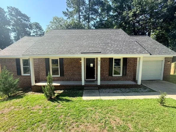 6720 Saint Julian Way, Fayetteville, NC 28314