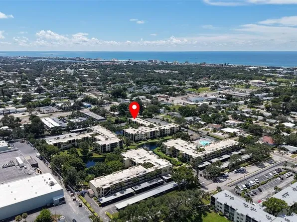 11945 143rd St APT 7119, Largo, FL 33774