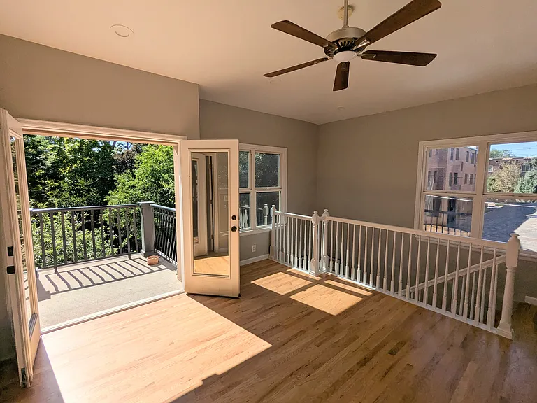 956 N Washington St — Photo 11