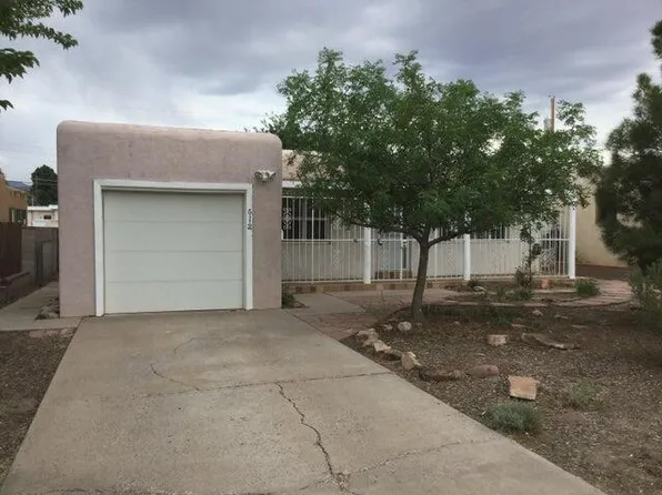 612 Monroe St SE, Albuquerque, NM 87108