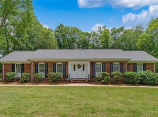 1702 & 1704 Pennrose Dr, Reidsville, NC 27320
