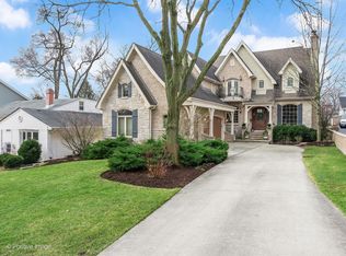 8 Oxford Ave, Clarendon Hills, IL 60514