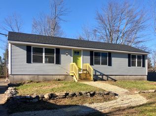 10 Smith Ave, Steep Falls, ME 04085