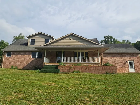 284 Fish Game Club Rd, Masontown, PA 15461