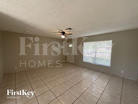 3rd image of 7820 SW 9th St