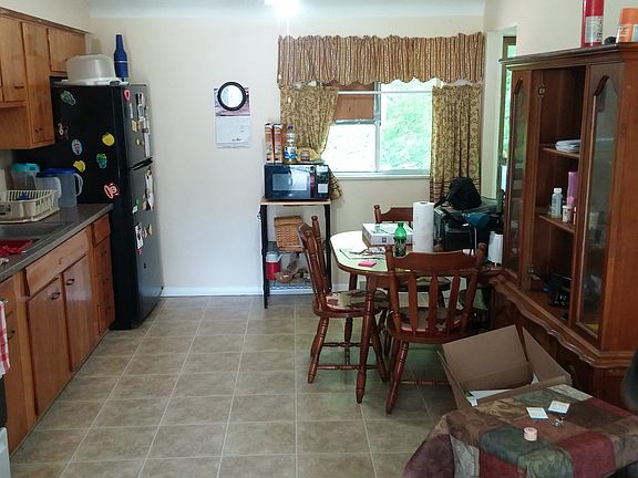 3rd image of 1260 Fairbanks Ave