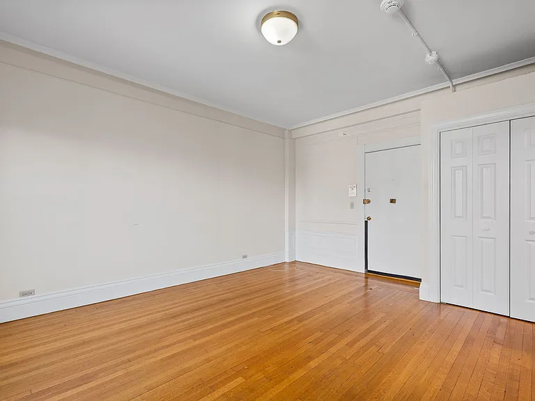 466 Commonwealth Ave #305 — Photo 7