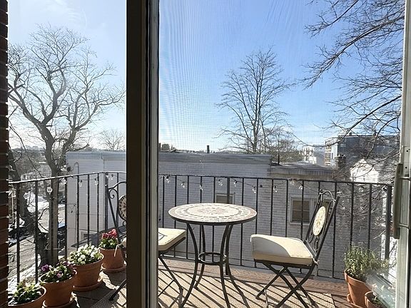 5th image of 1129 N Shore Rd #3D