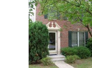 1 Foxmoor Ct, Owings Mills, MD 21117