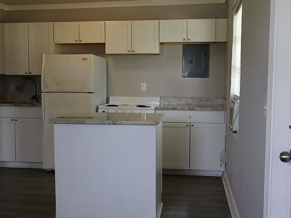 2nd image of 22 Bobolink St NE #A