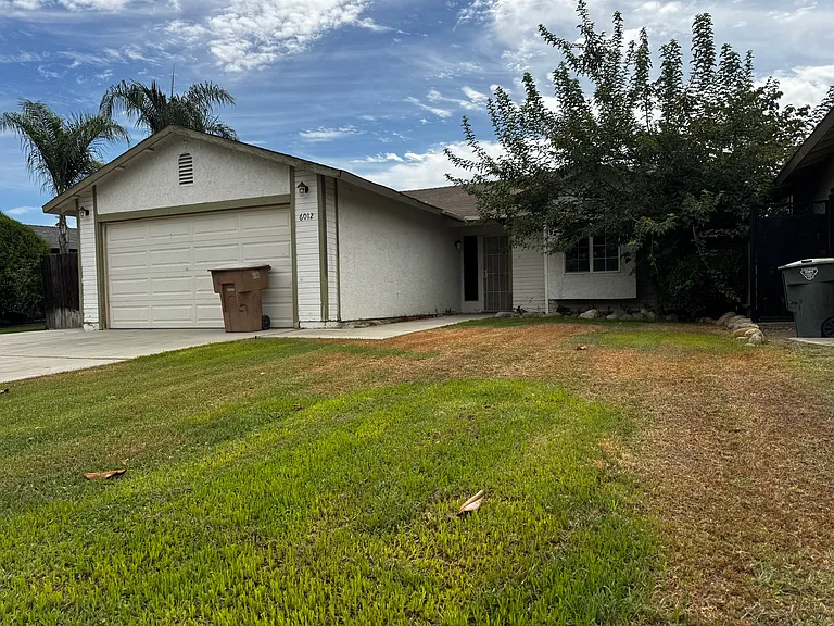 6012 Country View Ln — Photo 2