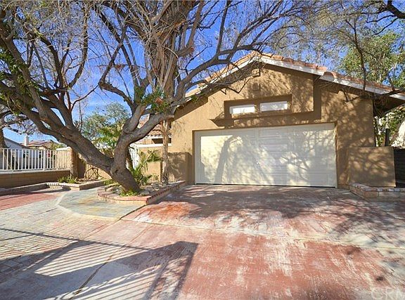 2nd image of 69900 McCallum Way