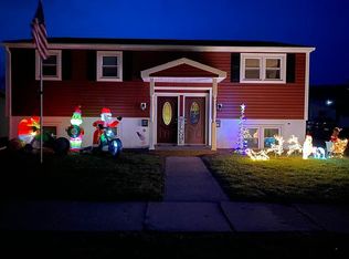 135 N 3rd St, Hughesville, PA 17737