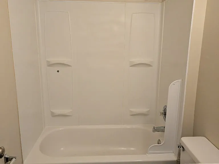 338 Brooklyn Ave — Photo 18