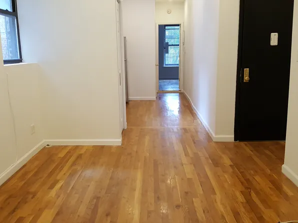 95 Macdougal Street image 1 of 6