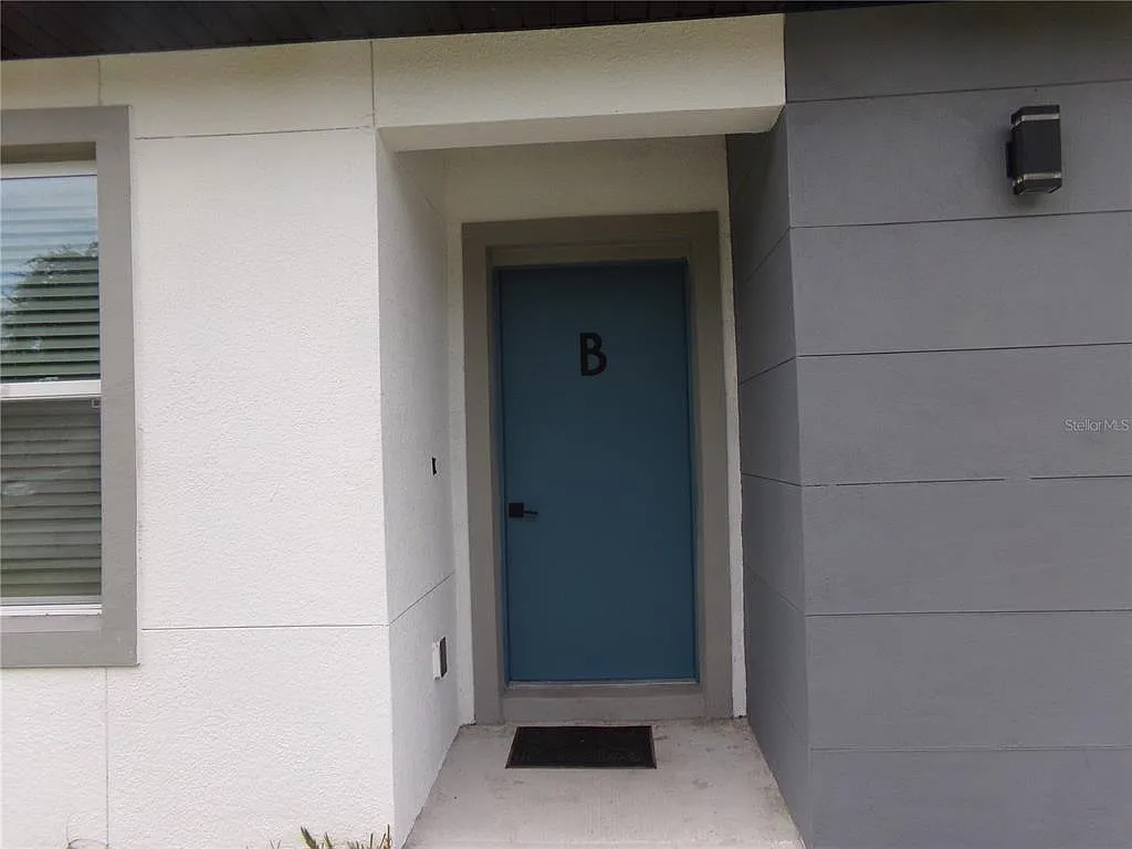 4 bed, 2.0 bath, 1500 sqft, $2,150 — Photo 2