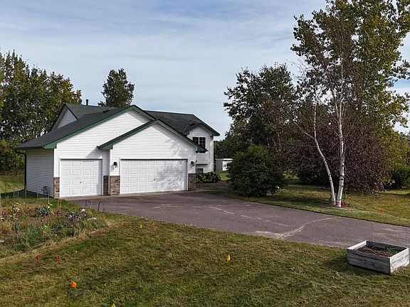 5th image of 40375 Grizzly Ln