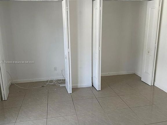 4th image of 17891 NE 13th Ave