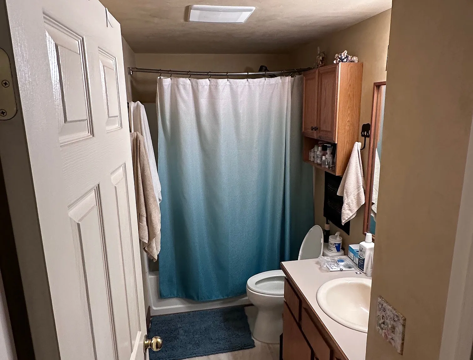 4 bed, 1250 sqft, $1,500 — Photo 1