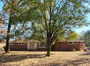 500 W Point Rd, Lawrenceburg, TN 38464