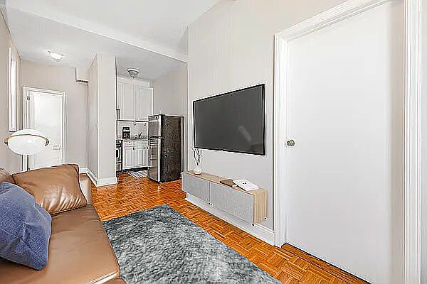 1st image of 141 E 95th St APT 8