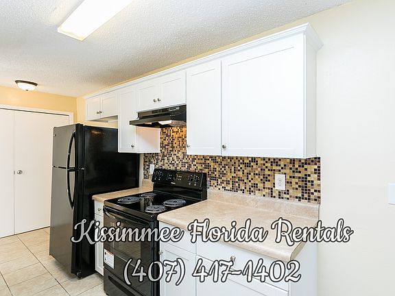 3rd image of 296 Flower Ln APT 3