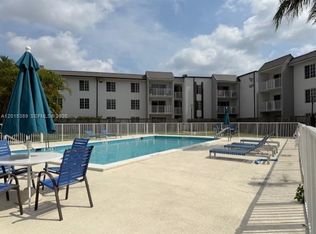 5201 Geneva Way APT 103, Doral, FL 33166