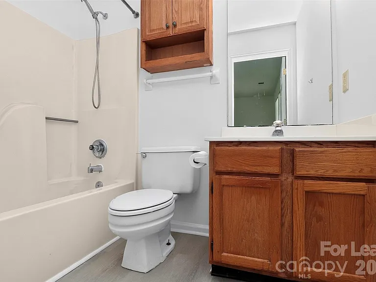3411 Pondridge Ct — Photo 29