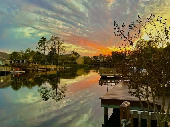 25 FOX VALLEY Drive, Orange Park, FL 32073