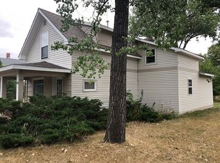 105 2nd Ave SW, Bowman, ND 58623