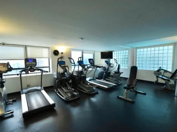 240 East 47th Street 37C image 17 of 18