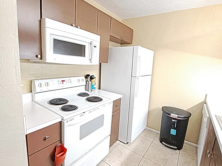 4000 SW 23rd St #1107 — Photo 12
