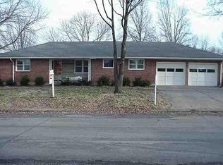 903 Ruth Ann Dr, Sedalia, MO 65301