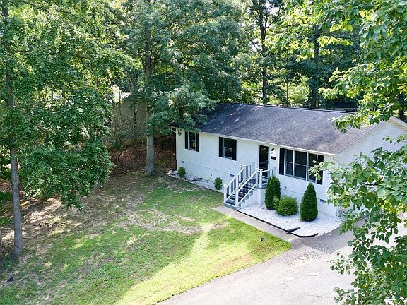 2nd image of 45654 Ford Dr