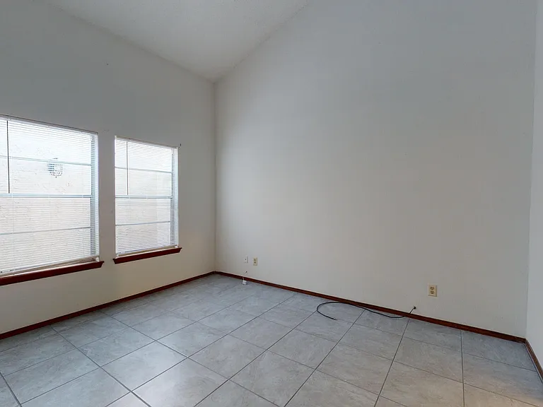 909 Tepic Dr #B — Photo 20