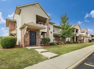 2921 Woods Cir #2693, Jackson, MI 49203