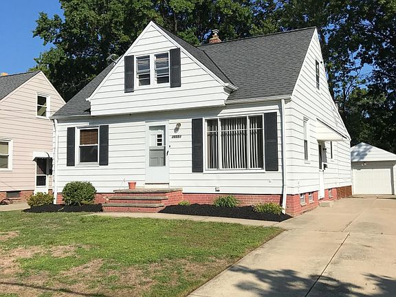 2nd image of 25551 Drakefield Ave