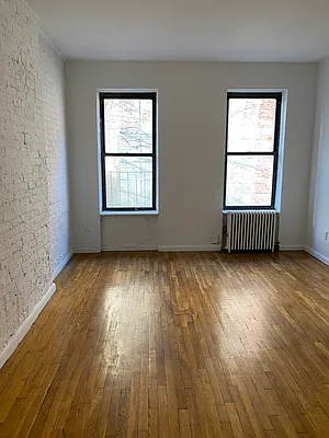 Rented by Peter R. Hungerford, LREB | media 11