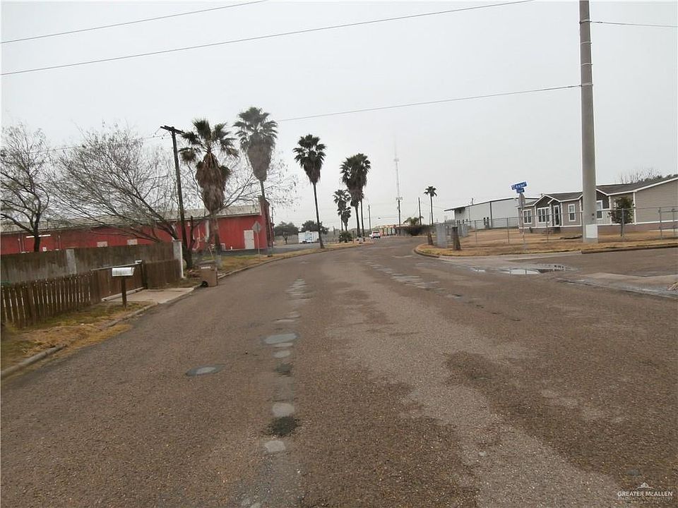 2nd image of 3806 Railroad Dr