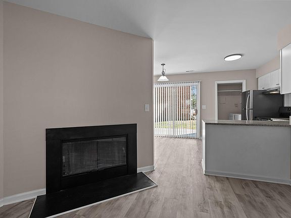 5th image of 126 Friar Ln