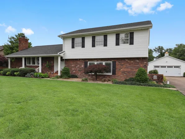81 Russell St, Clay, KY 42404
