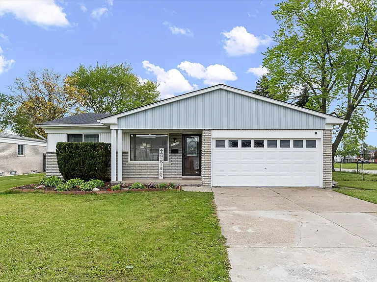 37010 Calka Dr — Photo 3