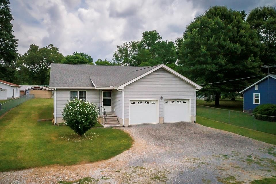 1st image of 12 Center Dr