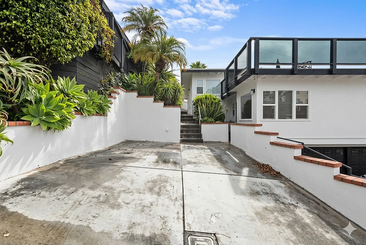 1 bed, 700 sqft, $5,950 — Photo 1