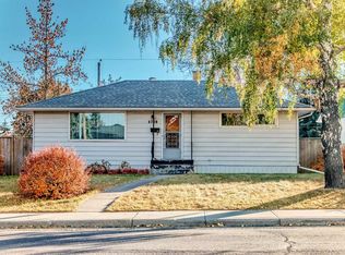 4739 N 26th Ave SW, Calgary, AB T3E0R3